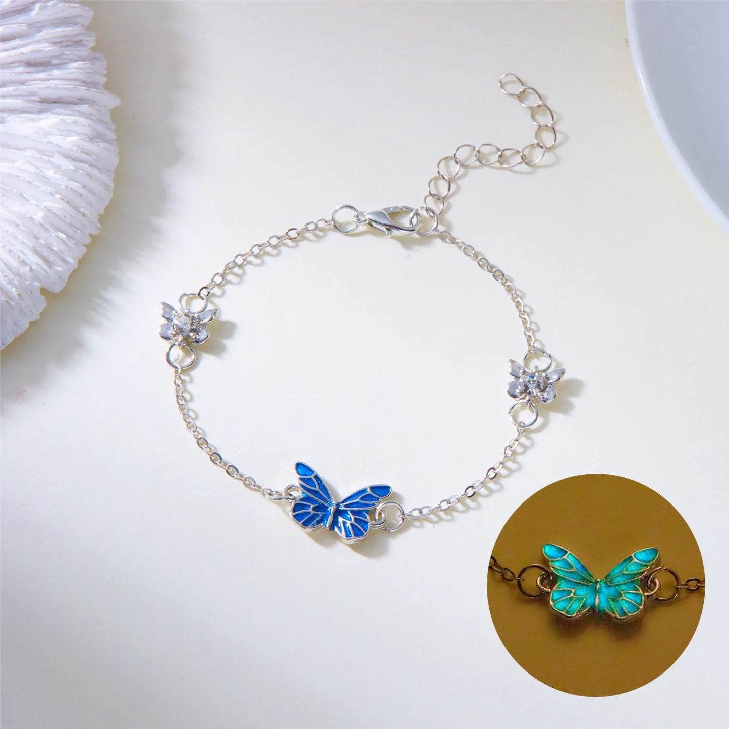 Luminous-Butterfly Necklace Bracelet For Women Vintage Glow In The Dark Pendant Necklace Christmas New Year Party Jewelry Gift