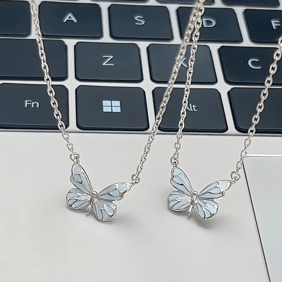 Luminous-Butterfly Necklace Bracelet For Women Vintage Glow In The Dark Pendant Necklace Christmas New Year Party Jewelry Gift